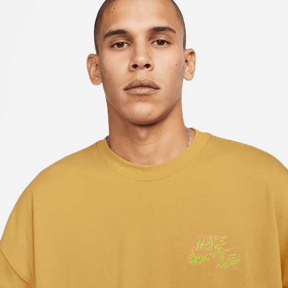 Nike Brandriffs Sportswear Oversize Tshirt‼️NWT‼️ - Picture 4 of 6